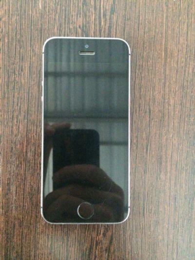 Лот: 8104560. Фото: 1. iPhone 5s 16gb. Смартфоны