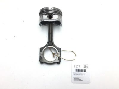 Лот: 20376509. Фото: 1. Поршень с шатуном Mazda Capella... Двигатель и элементы двигателя
