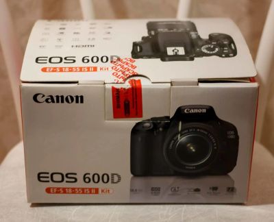 Лот: 6802161. Фото: 1. Canon EOS 600D KIT 18-55 IS II... Цифровые зеркальные