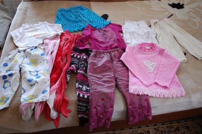 Лот: 10858596. Фото: 1. Одежда для девочки 3-4 года одним... Другое (одежда и аксессуары)