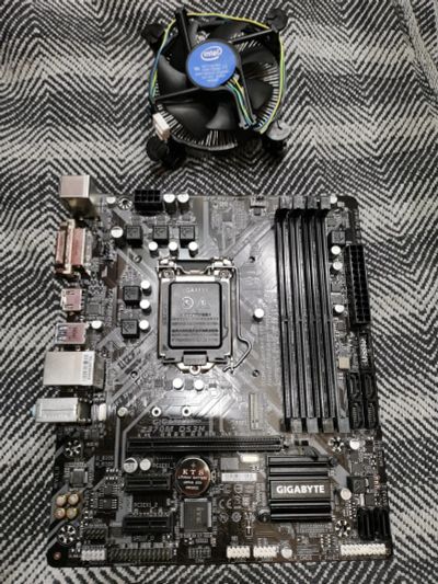 Лот: 20619854. Фото: 1. Материнская плата Gigabyte Z370M... Материнские платы