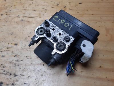 Лот: 18529848. Фото: 1. Блок abs Toyota Wish ZNE10G 1ZZFE... Тормозная система