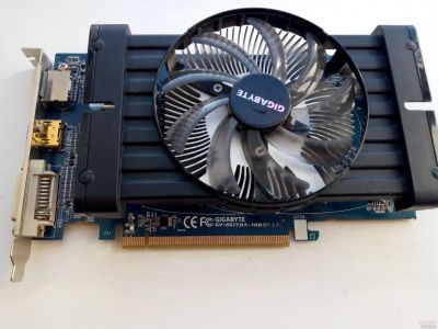 Лот: 14304322. Фото: 1. Видеокарта 6770 гиговая Gigabyte... Видеокарты