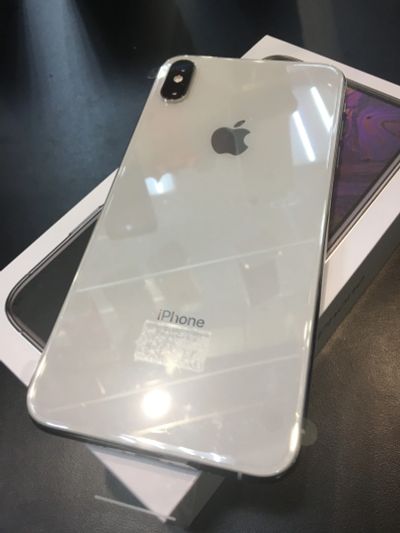 Лот: 14865866. Фото: 1. Новый iPhone Xs Max Silver 512GB. Смартфоны
