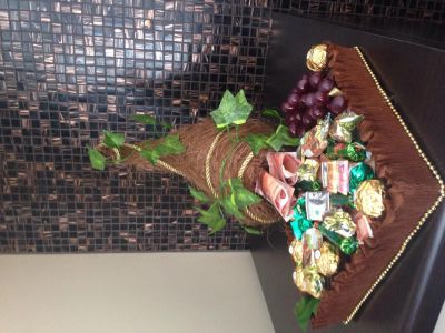 Лот: 5137711. Фото: 1. Букет из конфет " Рог изобилия... Букеты из конфет, игрушек