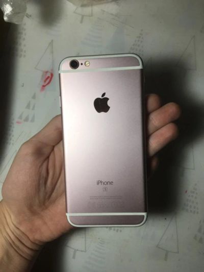 Лот: 12499926. Фото: 1. Айфон 6s Rose gold. Смартфоны
