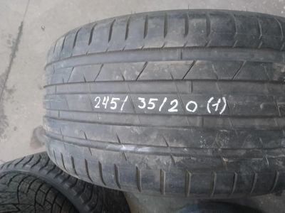 Лот: 21292785. Фото: 1. 1шт 245-35-20 Nokian Hakka Black... Шины