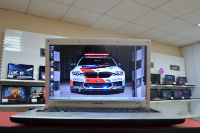 Лот: 15819277. Фото: 1. Samsung R518 (15,6/Intel Celeron... Ноутбуки