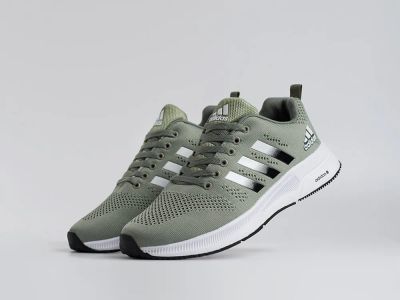 Лот: 25374664. Фото: 1. Кроссовки Adidas. Кеды, кроссовки, слипоны