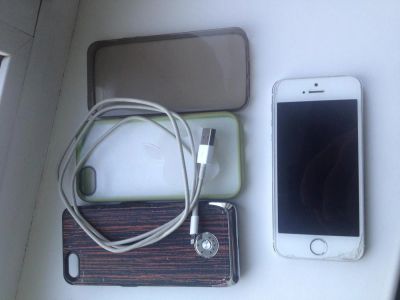 Лот: 6038564. Фото: 1. iPhone 5s 16gb iOS 7.1.2. Смартфоны