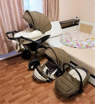 Лот: 11498408. Фото: 1. Коляска 3 в 1 tutis zippy. Коляски