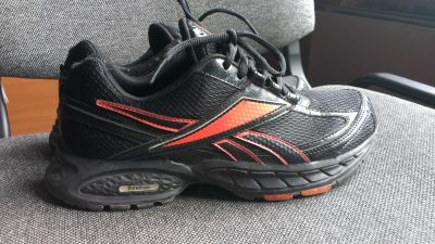 Лот: 4421169. Фото: 1. Кроссовки Reebok размер 37,5. Кеды, кроссовки, слипоны