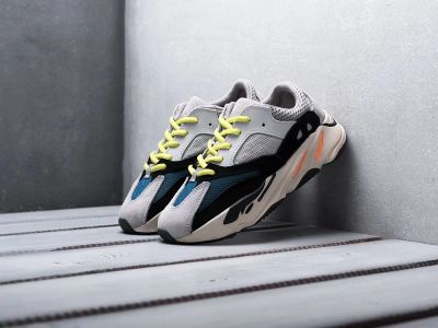 Лот: 13616243. Фото: 1. Кроссовки Adidas Yeezy Boost 700... Кеды, кроссовки