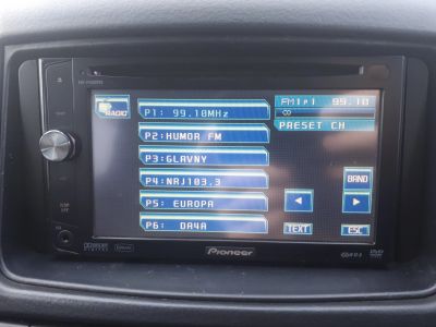 Лот: 17087250. Фото: 1. Магнитола Pioneer avh-p4000dvd. Автомагнитолы