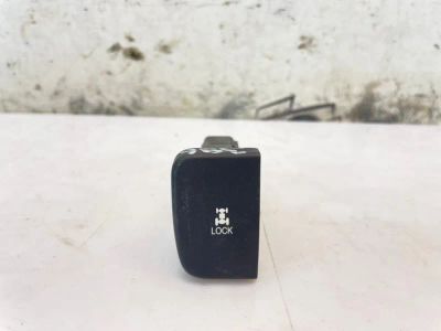 Лот: 25237951. Фото: 1. кнопка включения 4WD SsangYong... Двигатель и элементы двигателя