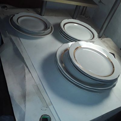 Лот: 19531438. Фото: 1. старые тарелки без видимых дефектов... Тарелки, блюда, салатники