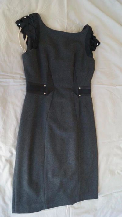 Лот: 7064435. Фото: 1. Платье Karen Millen р.44. Платья