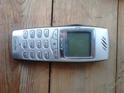 Лот: 1285815. Фото: 1. Sony J70. Кнопочные мобильные телефоны
