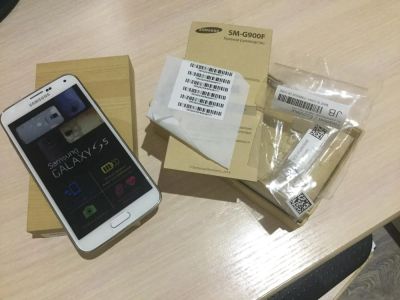 Лот: 6314703. Фото: 1. Samsung Galaxy S5. Смартфоны