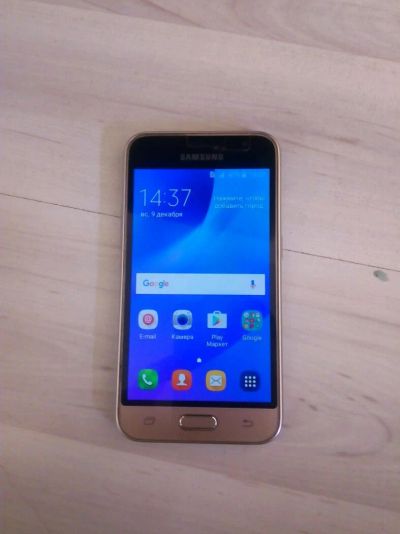 Лот: 12775202. Фото: 1. Samsung galaxy J1. Смартфоны