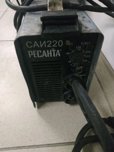 Лот: 15148578. Фото: 1. Сварочный Аппарат Ресанта 220А. Сварочные аппараты