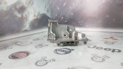 Лот: 23583369. Фото: 1. Кронштейн натяжного ролика Subaru... Двигатель и элементы двигателя