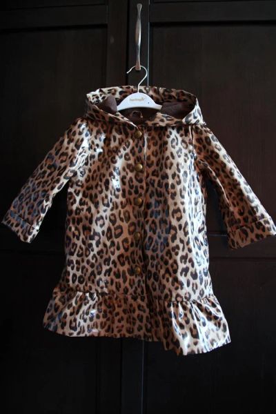 Лот: 3385519. Фото: 1. Baby Gap лаковое пальто-дождевик. Верхняя одежда