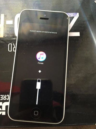 Лот: 11394640. Фото: 1. iPhone 5c 16gb a1507 white. Смартфоны