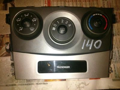 Лот: 10735109. Фото: 1. Климат контроль Toyota Fielder... Салон