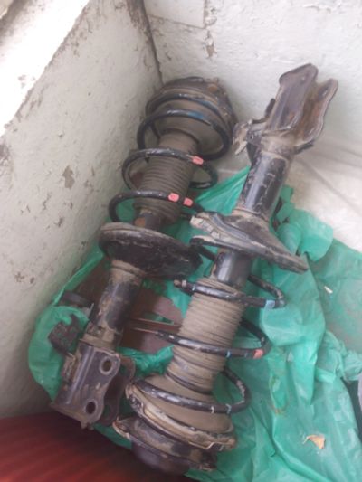 Лот: 11821806. Фото: 1. Стойки Toyota Carina AT190 AT191... Ходовая, подвеска, рулевое управление