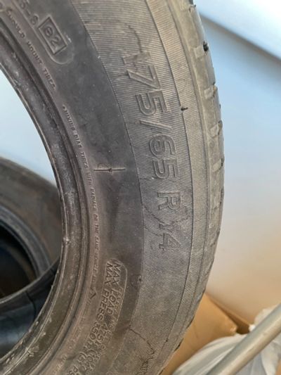 Лот: 25521284. Фото: 1. Шина б/у 175/65 R14 82T Hankook... Шины