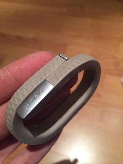 Лот: 5140751. Фото: 1. Продам фитнес-браслет Jawbone... Спортивная символика и атрибутика