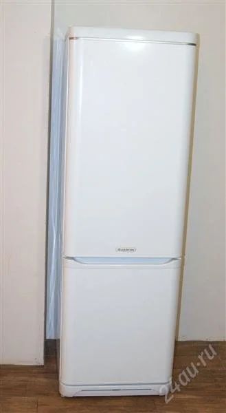 Лот: 1388641. Фото: 1. Холодильник Ariston MBA 2185. Холодильники, морозильные камеры