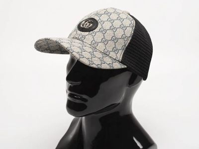 Лот: 22156667. Фото: 1. Кепка Gucci. Шарфы, платки