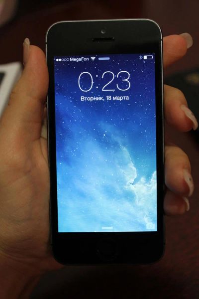Лот: 4613110. Фото: 1. iPhone 5S space gray. Смартфоны