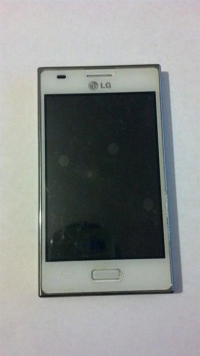 Лот: 3473202. Фото: 1. LG optimus L5. Смартфоны