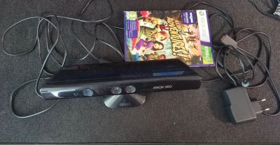 Лот: 20515961. Фото: 1. Microsoft Kinect + адаптер-переходник... Аксессуары для игровых приставок, консолей, геймпады