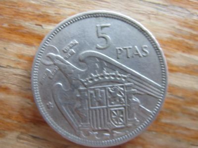 Лот: 21082088. Фото: 1. Монеты Европы. Испания 5 песет... Европа