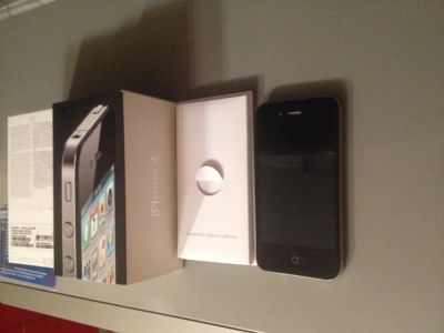 Лот: 4675369. Фото: 1. Продам iPhone 4 (8Gb) черный. Смартфоны