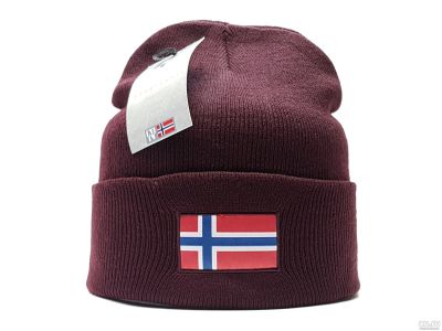 Лот: 15220031. Фото: 1. Шапка Napapijri (flap) бордовый... Головные уборы