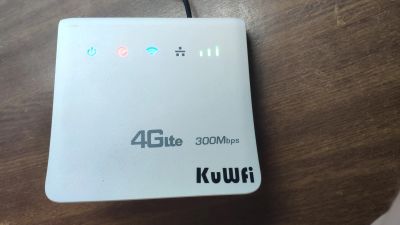 Лот: 14752238. Фото: 1. Роутер 4G lte. От сим-карты. Маршрутизаторы (роутеры)