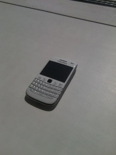 Лот: 5646257. Фото: 1. BlackBerry Bold 9790. Смартфоны