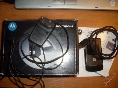 Лот: 755443. Фото: 1. Motorola v3 обмен продажа. Кнопочные мобильные телефоны