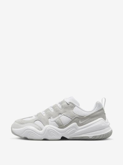 Лот: 25369212. Фото: 1. Кроссовки женские Nike Tech Hera... Кеды, кроссовки, слипоны