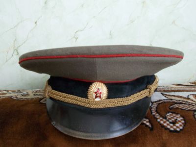 Лот: 12702145. Фото: 1. Фуражка офицерская СССР размер... Обмундирование