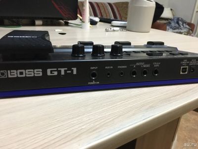 Лот: 15255489. Фото: 1. Гитарный процессор Boss GT 1. Гитарные эффекты и комбоусилители
