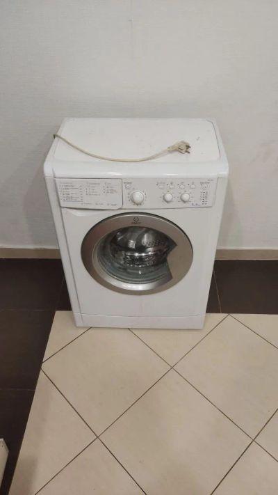 Лот: 21772662. Фото: 1. Стиральная машина Indesit IWSC5085... Стиральные машины