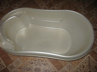 Лот: 6570292. Фото: 1. ванночка для купания. Ванночки, сиденья, горшки