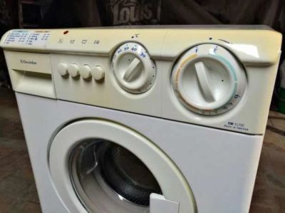 Лот: 10387640. Фото: 1. Electrolux 1170c есть дефекты. Стиральные машины