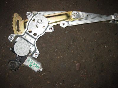 Лот: 20902872. Фото: 1. Стеклоподъемник Toyota Vista ZZV50... Кузов